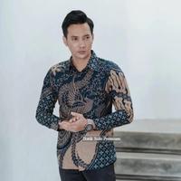 Gambar wardana biru kemeja batik premium lengan panjang katun halus - S dari Batik Pitulas undefined 1 Tokopedia