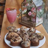 Gambar Ganjel Rel Elle - Kue Gambang Wijen - Kue Balok - khas Semarang~enak - Keju dari sherly kitchen semarang undefined 5 Tokopedia