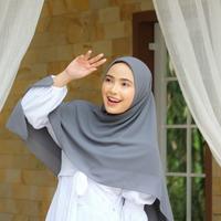 Gambar Jenaira Khimar Zipper - Plum dari Qarar Fashion Indonesia undefined 3 Tokopedia