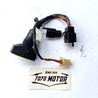 Gambar soket kabel speedometer spidometer kilometer Satria FU 150 barong ori dari 7070Motor undefined 2 Tokopedia