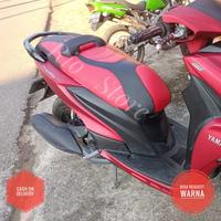 Gambar Sarung Cover Modifikasi Kulit Jok Motor Yamaha Freego Full MBtech - SEPERTI DIFOTO, FREEGO dari Rio_Store26 undefined 1 Tokopedia