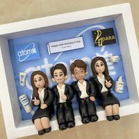 Gambar Clay in frame isi 4 orang. Cocok utk hadiah ultah, anniv,wisuda,dll dari Clayhouse undefined 4 Tokopedia