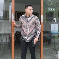 Gambar batik pria lengan panjang lereng mewah katun baturaden halus lembut - S dari JAKARTA BATIKKU undefined 1 Tokopedia