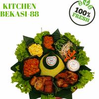 Gambar tumpeng nasi kuning ulang tahun 10 porsi dari Kitchenbekasi88 undefined 2 Tokopedia