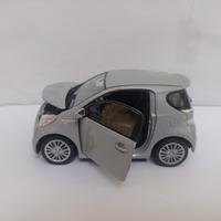 Gambar Diecast Aston Martin Cygnet Welly 1:24 mobil mainan anak koleksi murah dari Lukman'store undefined 3 Tokopedia