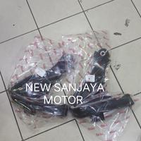 Gambar LOWER ARM TARUNA EFI 1SET ORIGINAL dari new sanjaya motor undefined 1 Tokopedia