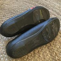 Gambar sepatu sepeda rapha rcc shoes roadbike shoes dari Pitstop Bikes Adm undefined 3 Tokopedia