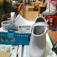 Gambar Safety shoes / Sandal clog Jogger bestlight / Oxypas bestlight asli - Hitam, 37 dari Usaha safety equipment undefined 4 Tokopedia