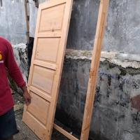Gambar kusen dan pintu kayu kamper free lubang angin - bekas dari u&u undefined 1 Tokopedia