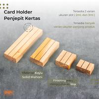 Gambar Stand Card Holder Kayu 2 Lubang - INPI HOUSE Desk - 30 CM, 2 MM dari INPI House undefined 3 Tokopedia
