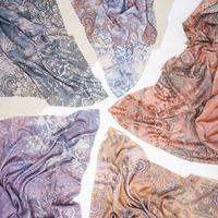 Gambar ADIBA SCARF Jasmine by Lidia Hadiwinoto - Graphite Grey, 120 cm x 120 cm dari Cormous Store undefined 2 Tokopedia