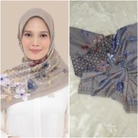 Gambar Hijab jilbab kerudung katun premium motif denay LC motif 15 dari karunia muslim undefined 3 Tokopedia