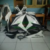 Gambar body fullset cbr 150r k45g Cbr Facelift dari RWD motorshop undefined 1 Tokopedia