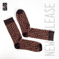 Gambar KAOS KAKI UNISEX / kaos kaki motif / kaos kaki casual coklat garis dari psid store undefined 2 Tokopedia