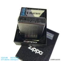 Gambar zippo PlayBoy Original 200 Cover Magazine April 2001 dari STH Jakarta undefined 2 Tokopedia