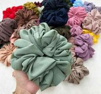 Gambar Scrunchie Jumbo Ikat Rambut Besar JUMBO Scrunchies Cepol Hijab - Random dari On-GShop undefined 1 Tokopedia