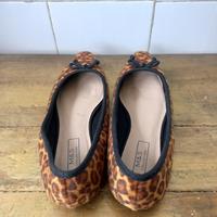 Gambar flat shoes marks & spencer original second/preloved dari thriftyzen_shop undefined 3 Tokopedia
