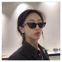 Gambar kacamata cat eye segitiga sunglasses gaya korean hits - Hitam dari Infiks Invision undefined 4 Tokopedia