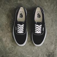 Gambar Vans Authentic Classic Black White Original New - 37 dari asalberkahcuan undefined 1 Tokopedia