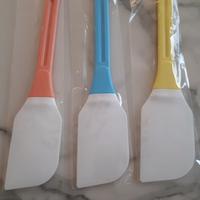 Gambar Spatula/ polesan plastik velvet hawaii dari Toko Laris Houseware undefined 2 Tokopedia
