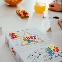Gambar Just One (White Box) Board Game Original dari Kei Toys Indonesia undefined 2 Tokopedia