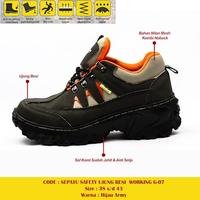 Gambar Sepatu safety G-07 dengan besi di ujung by Working sneakers for you - Hijau, 39 dari OmegaJava undefined 2 Tokopedia
