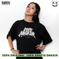 Gambar Ricky is Clown Blood Mary Scarlet Camellia Black Tee 100% Original - S dari TSM Sneaker undefined 2 Tokopedia