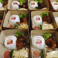 Gambar nasi box ayam bakar kremes 1/4 ekor dari Bebek Ungkep Semarang undefined 2 Tokopedia