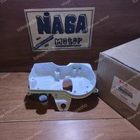 Gambar Cover Speedometer Bawah Satria Fu Barong 34111B25G10N000 Original SGP dari Niaga Makmur Motor undefined 1 Tokopedia
