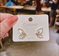 Gambar ANTING WANITA EMAS KOREA HATI LOVE BUNGA MUTIARA BUTTERFLY PERHIASAN - MUTIARA dari Rivekitch undefined 2 Tokopedia