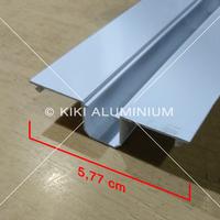 Gambar ALEXINDO - Profile Kusen Aluminium 3 Inch - 0412 - Tutup M Kusen Aluminium 3 Inch - Ukuran 5,77 cm - Tebal 1 mm - Panjang 600 cm (6 meter) - Putih Powder Coated dari Kiki Aluminium undefined 2 Tokopedia