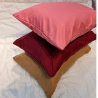Gambar Sarung bantal dan sarung guling motif polos embos kotak estetik random - random, BntlCntaNoRumby dari Yasmin Store Sprei & Linen undefined 1 Tokopedia