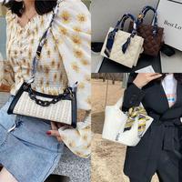 Gambar Syal Tas Aksesoris Tas Scarf Tas Hand Bag Premium Quality - 31 dari Tara Women undefined 1 Tokopedia