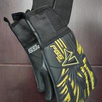 Gambar sarung tangan kiper pgs eagle dari gsportivo undefined 2 Tokopedia