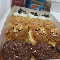 Gambar Donat shiny dari Donat dan Roti Breadpit undefined 1 Tokopedia