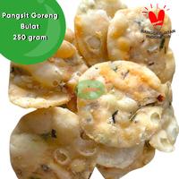 Gambar Keripik Pangsit Goreng Rempah Bulat GUNGEK 250 Gr Gram Kripik Gurih Asin Renyah Garing Crispy Cemilan Snack Oleh Oleh Khas Pekalongan Murah Berkualitas Premium dari Legenda Snack undefined 2 Tokopedia