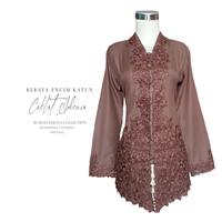 Gambar Kebaya Encim Kartini Katun Bordir Modern Coklat Adenia Lengan Panjang - 6L dari Lina Rumah Kebaya undefined 1 Tokopedia