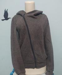 Gambar Thrift crewneck sweater Hoodie polos abu-abu dari Vieri Thrift store undefined 2 Tokopedia