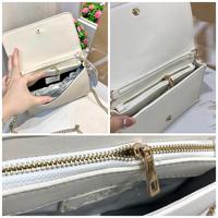 Gambar ORIGINAL !! Zara simple quilted sling bag / tas selempang wanita zra - Putih, Tas saja dari MondeiBag undefined 5 Tokopedia