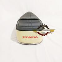 Gambar Jok motor Honda C70 pitung standar standart classic warna hitam krem dari Vavianmotor Jogja undefined 3 Tokopedia