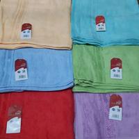 Gambar HANDUK MANDI DEWASA/HANDUK POLOS UKURAN 70X134 MURAH - RANDOM dari Quickstore.shop undefined 1 Tokopedia