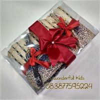 Gambar kado hadiah pernikahan islami/sajadah/souvenir pengajian syukuran dari Wonderfull Kids undefined 1 Tokopedia