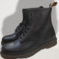 Gambar dr. martens 1460 Docmart black dari Kutu air Cibubur undefined 3 Tokopedia