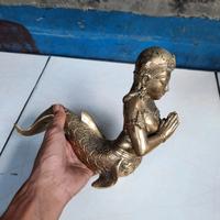 Gambar Patung Ikan Putri Duyung Kuningan Besar Antik dari Graha Antik Collections undefined 3 Tokopedia