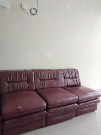 Gambar 1 Set Sofa Bekas Empuk Second Isi 5 Kursi dari Deda Surabaya undefined 2 Tokopedia