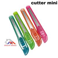 Gambar CUTTER KECIL /CUTTER MINI BIASA WARNA WARNI dari muliaabadi888 undefined 2 Tokopedia