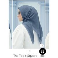 Gambar Buttonscarves the tapis square ice blue dari galleryandira undefined 1 Tokopedia