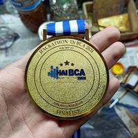 Gambar medali custom grafir emas perak perunggu 2 muka 1,5 mili dari Kuningan Etching undefined 1 Tokopedia