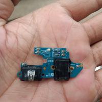 Gambar papan cas konektor charger headset oppo a1k realme c2 original copotan dari jadul part undefined 2 Tokopedia