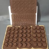 Gambar Cetakan Coklat Pudding Jeli Silicone Huruf Daun Heart Bunga Rose - Daun dari Permata Mks undefined 1 Tokopedia